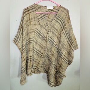 Cannisse women’s tunic top. Natural fabric plaid print.‎ Neutral tone textured.